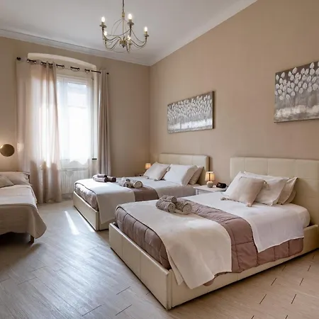 Your House 4* Génova