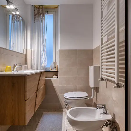 Your House Pensión 4*