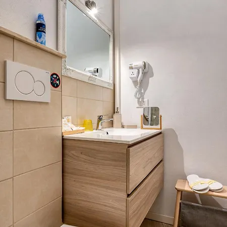 Your House Pensión 4*