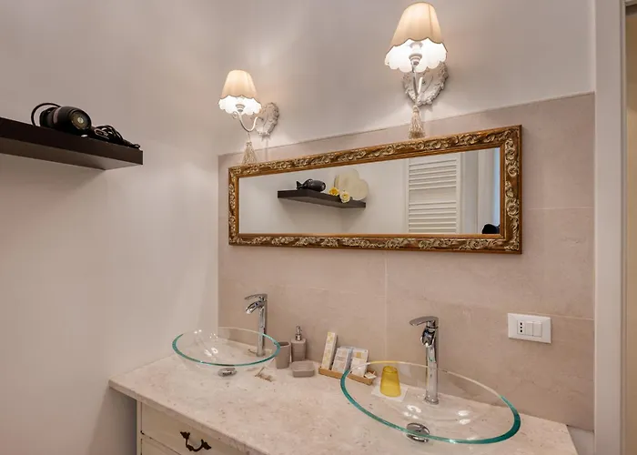 Affittacamere Your House